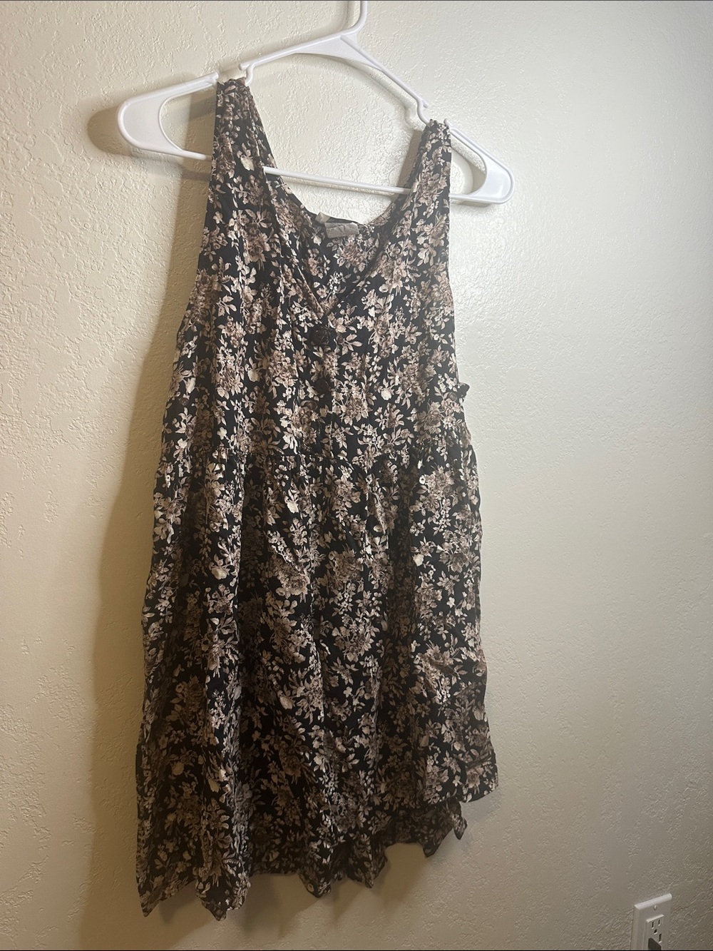 Black Floral dress - Picture 1 of 4